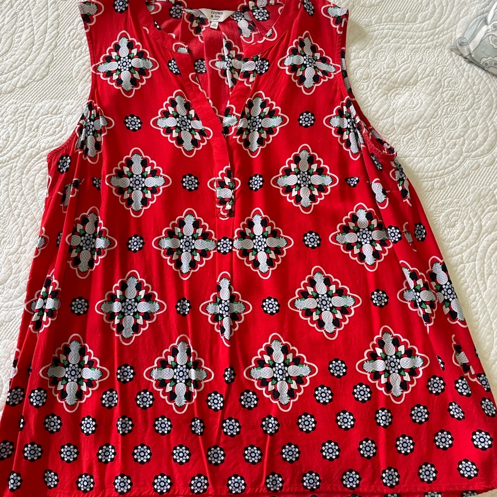 Crown & Ivy Red Sleeveless Blouse
